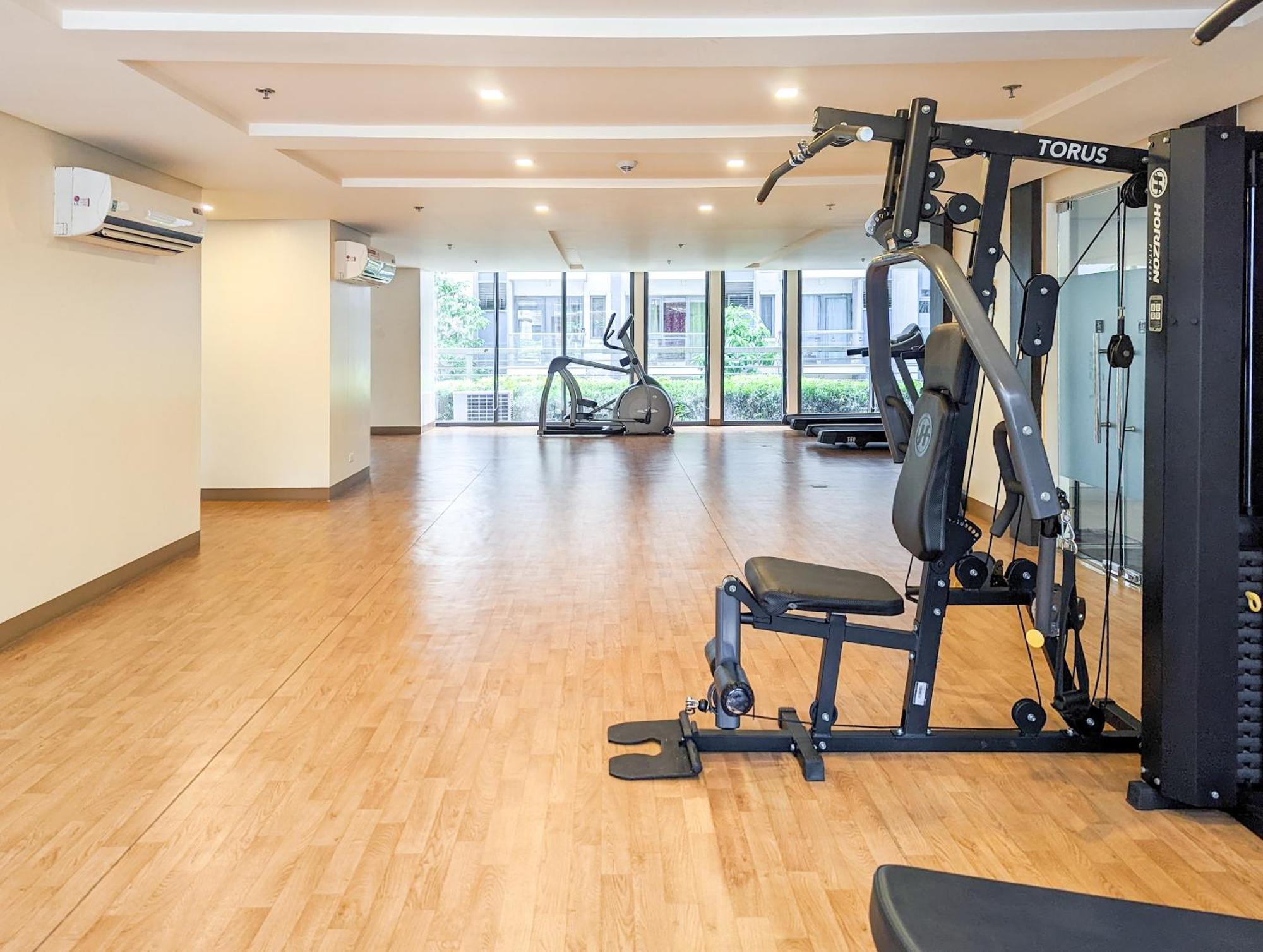 Studio Condo Naia Airport Terminal 3 Newport City Casino Manila Esterno foto