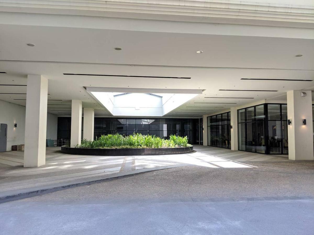 Studio Condo Naia Airport Terminal 3 Newport City Casino Manila Esterno foto
